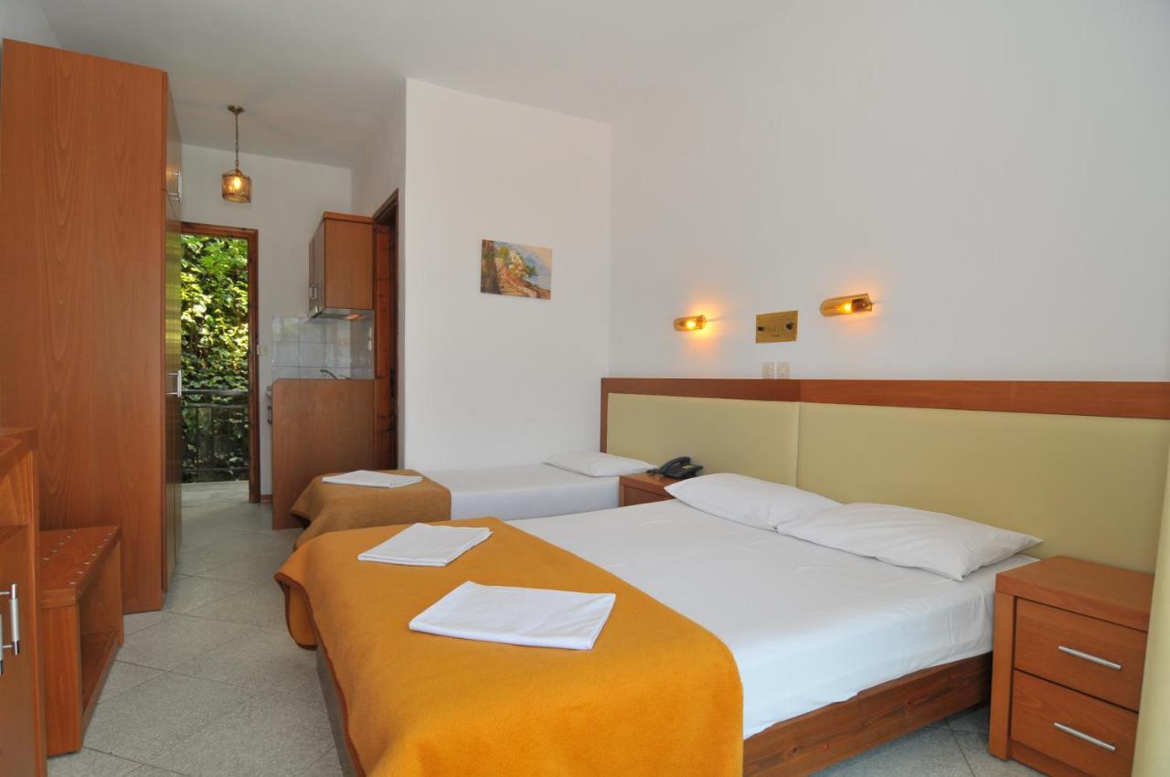 Hotel Emerald Chrysi Ammoudia Exterior foto