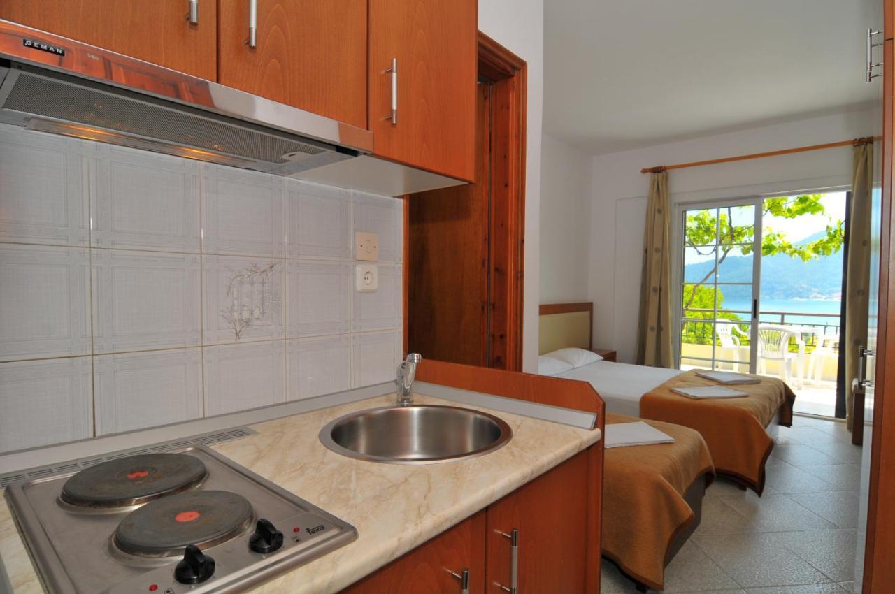 Hotel Emerald Chrysi Ammoudia Exterior foto