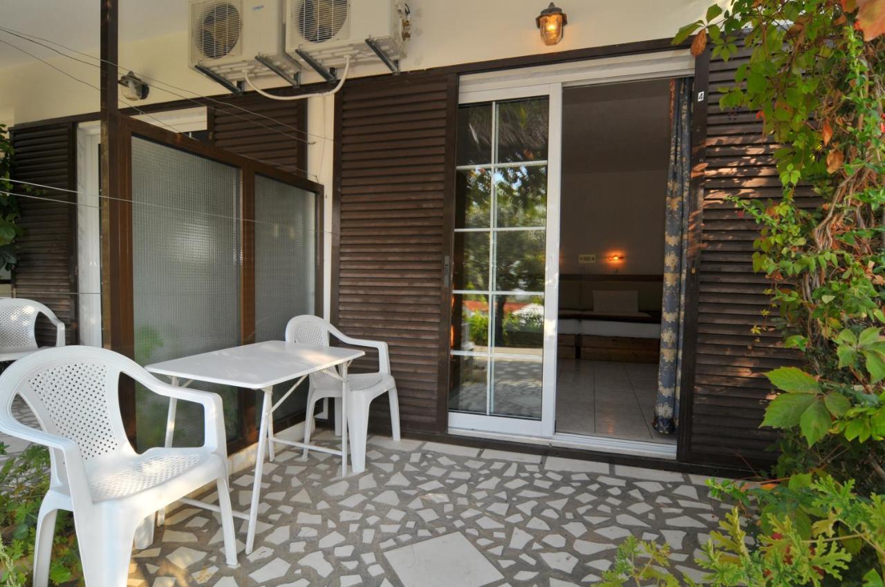 Hotel Emerald Chrysi Ammoudia Exterior foto