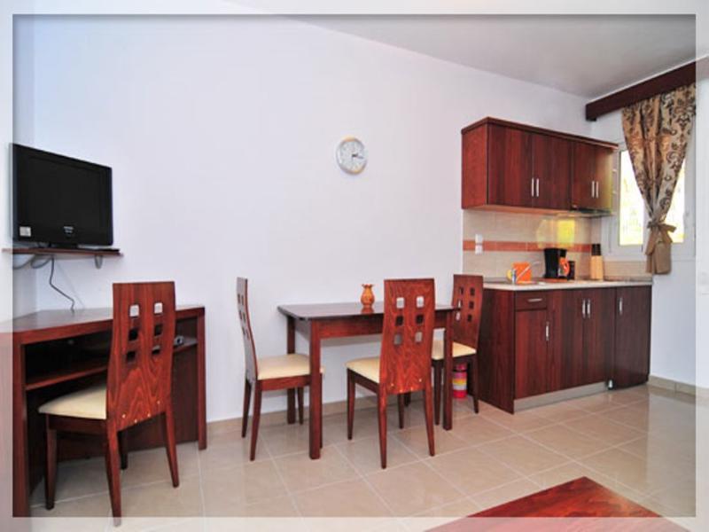 Hotel Emerald Chrysi Ammoudia Exterior foto
