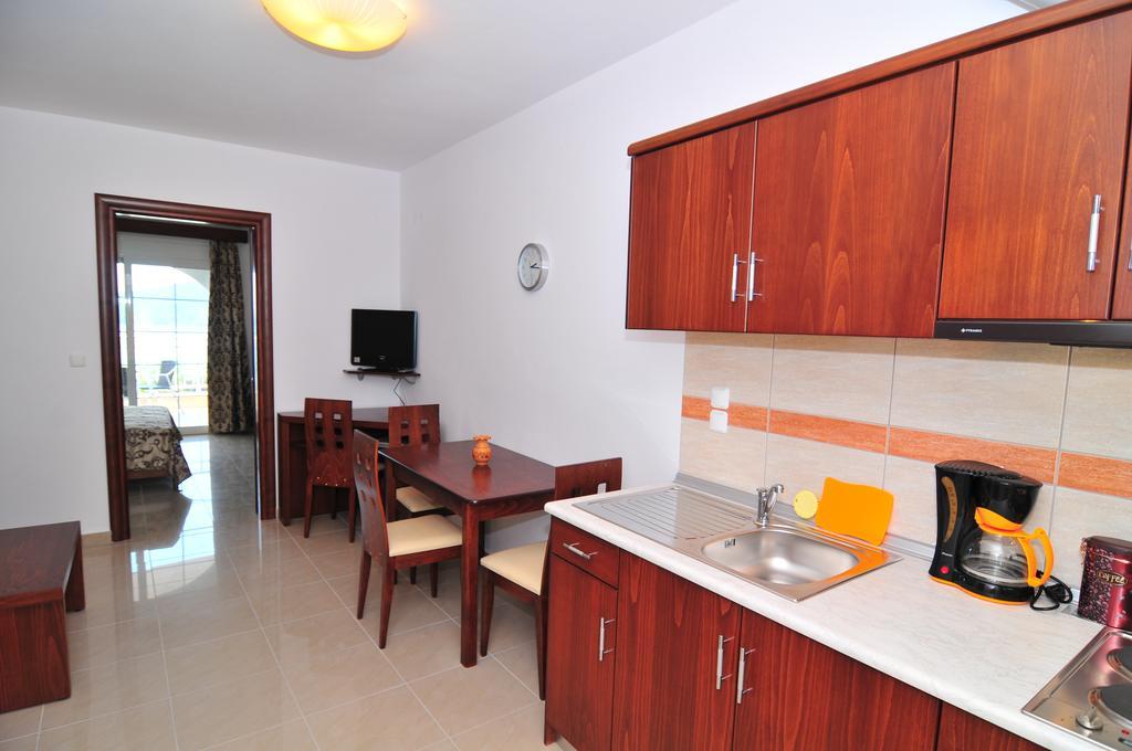 Hotel Emerald Chrysi Ammoudia Exterior foto